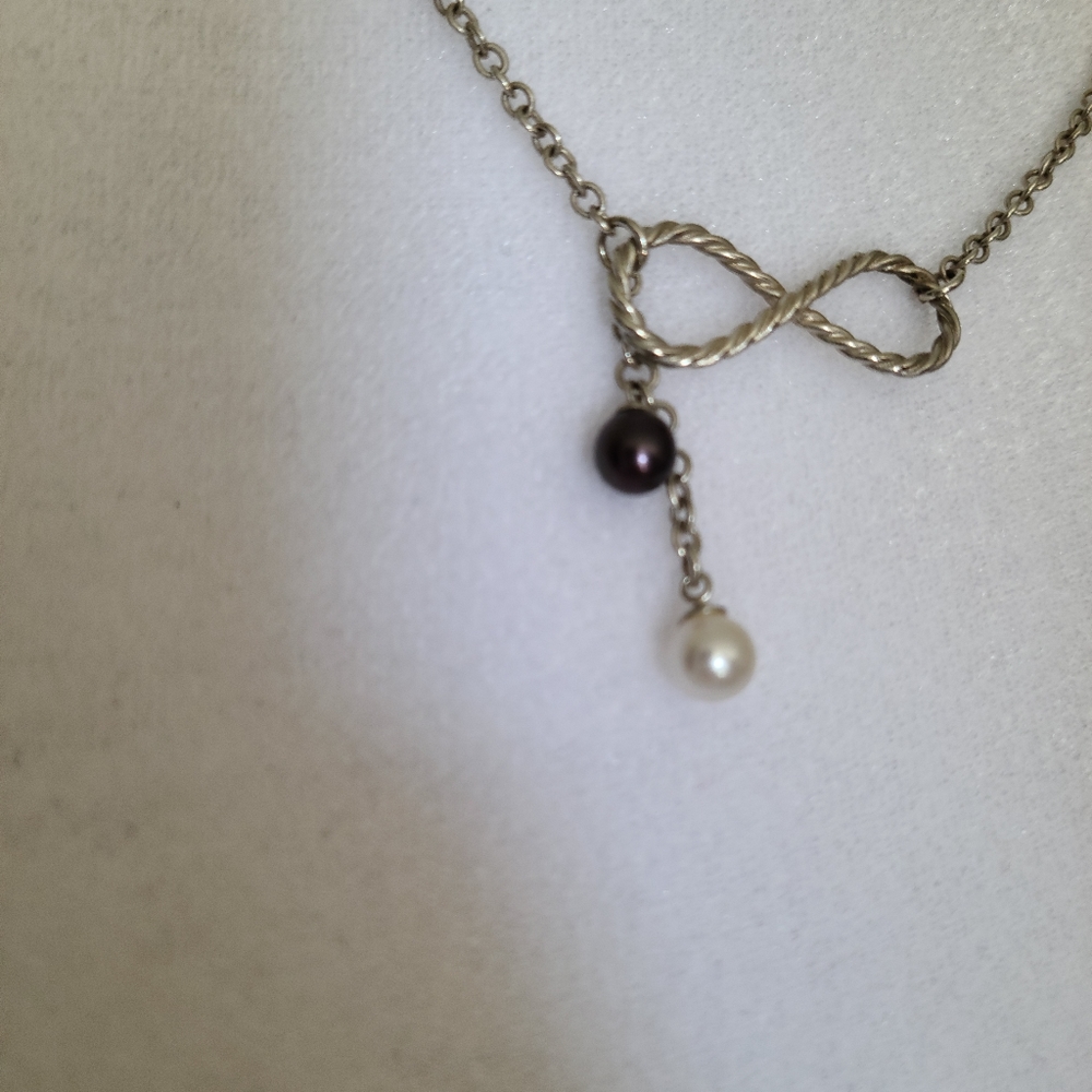 Pearl necklace